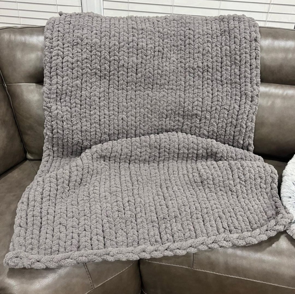 Chunky Hand knit‎ blanket